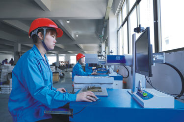 Xiangjing (Shanghai) M&amp;E Technology Co., Ltd linea di produzione in fabbrica