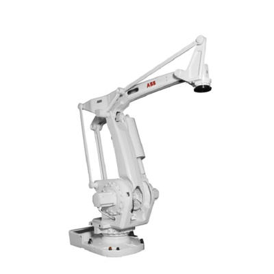 Braccio industriale IRB660 del robot di ABB che dipinge con IRC5 il regolatore And Teach Pendant