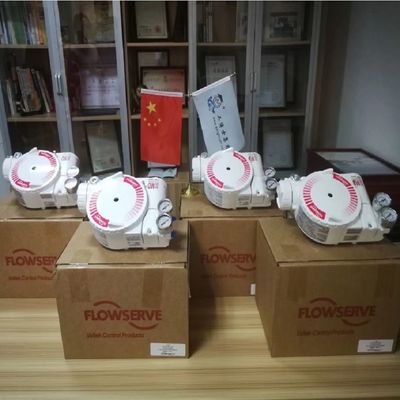 Posizionatore digitale per valvole Flowserve Logix 3200MD con protocollo HART per applicazioni ad alta temperatura e alta pressione