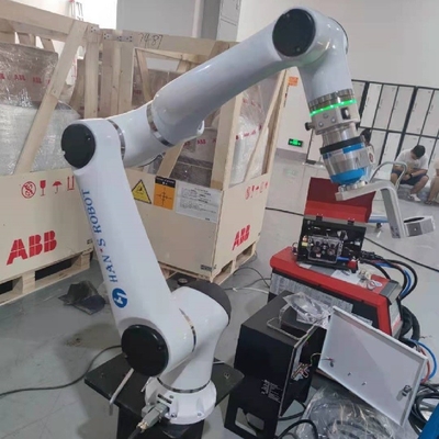 Robot per saldatura di asse di Hans E5 6 con il sistema delle rotaie e della torcia per MIG Mag Tig Welding Solution