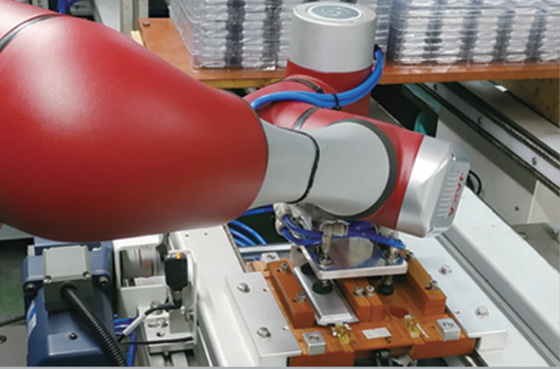 Pinza di presa del robot di Onrobot RG6 per 6 il raccolto di collaborazione e la collocazione del carico utile di asse 3kg del robot di JAKA Zu 12