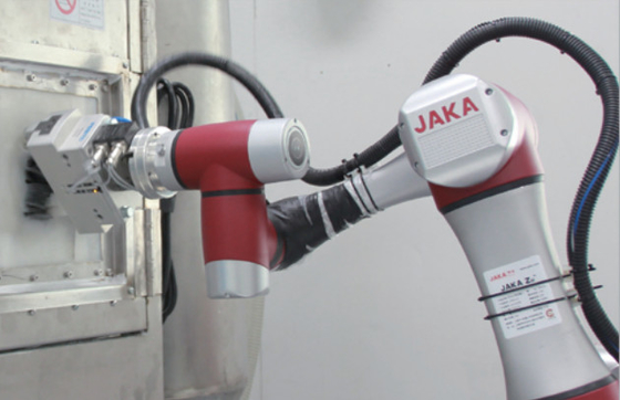 Robot per saldatura di collaborazione di JAKA 6 di asse 819mm del carico utile flessibile di portata 7kg con Binzel