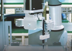 Robot per saldatura di collaborazione di UR per la portata del braccio di 850mm con la pinza di presa del robot di Robotiq