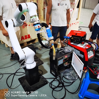 6 braccio di collaborazione del robot di asse Elfin10-L con la saldatrice della Cina Megmeet Artsen cm