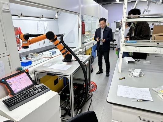 Pacchetto della conduttura di CNGBS per i pacchetti robot del vestito dal cavo di Cobot UR Hans Jaka Aubo Arm Protect