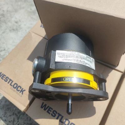 Valvola di controllo con attuatore pneumatico e valvola solenoide Asco 8210G e interruttore di limite Westlock 2200