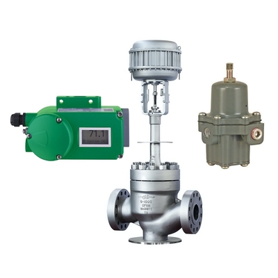 Valvola di controllo del flusso con posizionatore della valvola Foxboro SRD998 e regolatore del filtro Fisher 67CFR