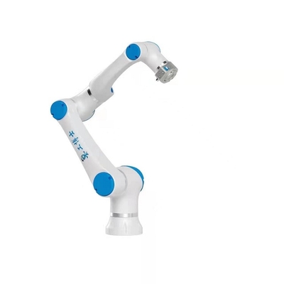 Un robot di collaborazione CNGBS-G10 Cobot di 6 assi con GBS Dresspack e la pinza di presa del dito di Onrobot 2