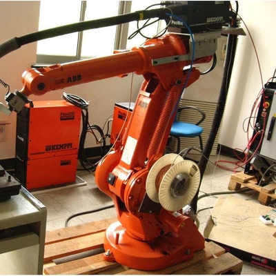 ABB IRB 2600-20/1.65 6 Asse braccio robotico con posizionatore di saldatura CNGBS per robot di saldatura automatizzato