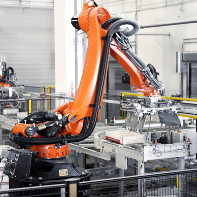 KUKA KR 180 R3200 PA Carico utile 180kg con GNGBS Robot Gripper per fabbriche come robot di palettizzazione