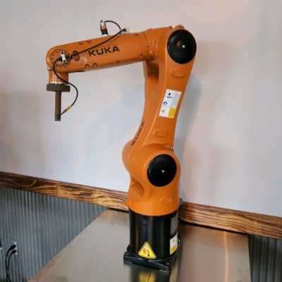 Robot di saldatura KUKA KR 6 R900-2 Cobot con posizionatori di saldatura CNGBS per altre saldature