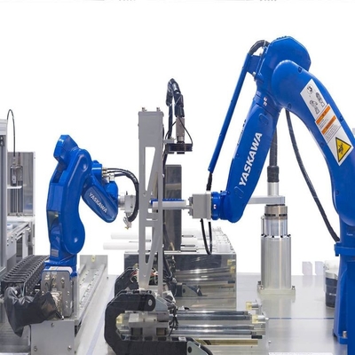 6 assi di selezione e posizionamento del braccio robotico Yaskawa GP8 con CNGBS Robot Gripper per robot di movimentazione dei materiali