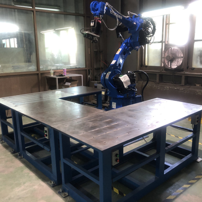 YASKAWA Pallet Machine GP50 con CNGBS Dressing Pack per un uso più lungo Stazione di lavoro come robot industriale