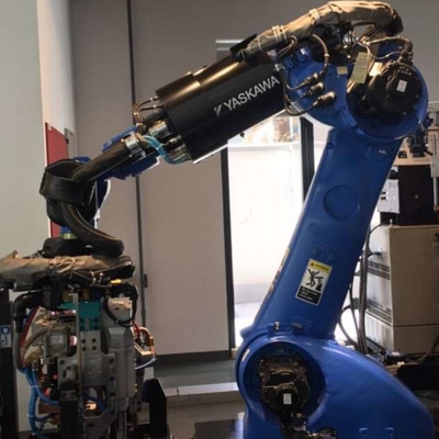 Yaskawa GP225 Manipolazione del braccio robotico 6 assi con CNGBS Robot Guide Rail per il robot di raccolta prodotti