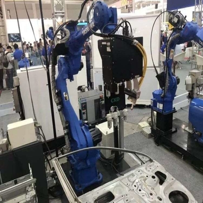 Yaskawa AR1440 braccio robotico di saldatura con posizionatore di saldatura robot CNGBS per robot di saldatura automatizzato