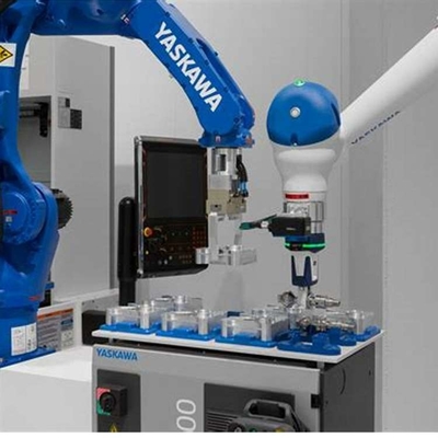 6 assi braccio robotico Yaskawa GP25-12 con CNGBS Robot Guide Rail per la manipolazione dell'automazione robot