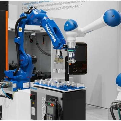 Braccio robotico industriale a 6 assi Yaskawa GP35L con afferratore robot CNGBS per robot di movimentazione automatizzata