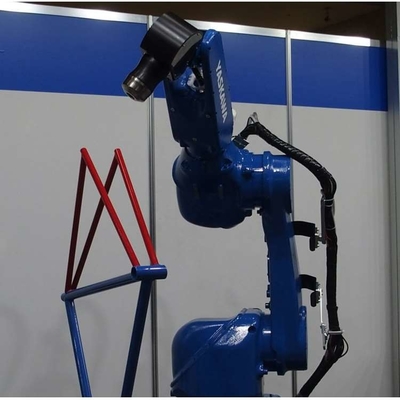 6 Assi Verniciatura Braccio Robotico Yaskawa MPX1950 Con CNGBS Robot Abbigliamento Per Robot Verniciatura Automatica