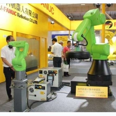 6 assi braccio robotico Fanuc CR-15iA con CNGBS Robot Gripper per la manipolazione Cnc come robot collaborativo