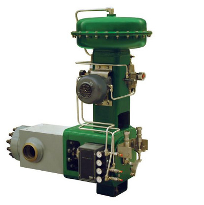 Controllo della pressione / del flusso Slide con attuatore Fisher 1052/2052 e posizionatore di valvola DVC6200 3610J