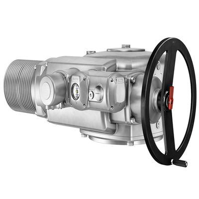 Il controllatore di pressione/flusso è dotato di attuatore elettrico SAR 07.2/SAR 16.2 Auma e di un'unità di controllo AC/AM