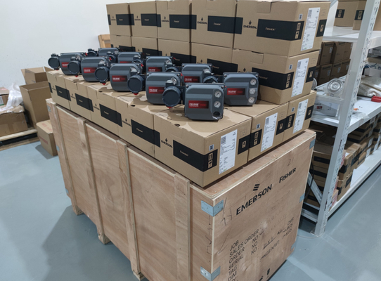 Valvo di controllo pneumatico Fisher di alta qualità Modelli popolari come DVC2000 DVC6200 3582i POSIZIONATORE DI VALVO DI CUORE DIGITALE Con valvola solenoide ASCO