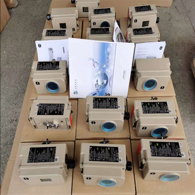 Posizionatore Samson 3767 con valvola Samson3241 e valvola di riduzione della pressione del filtro SMC AW20 con attuatore pneumatico 3271