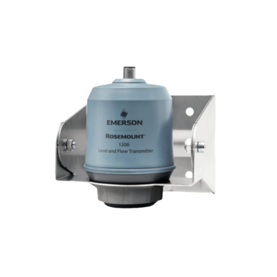 Unità di trattamento dell'acqua montata sullo scivolo con Emerson Rosemount Modello 1280 Radar senza contatto Livello e flusso