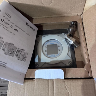 Attuatore pneumatico a membrana Valmet Serie VD con controllore NDX