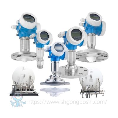 Trasmettitore di livello radar Endress Hauser FMR67, portata 125 m, comunicazione HART