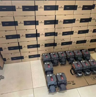 Fisher DVC6200 HART Digital Valve Controller per Controllo Pneumatico