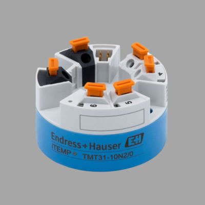 Stazione di decompressione e raffreddamento equipaggiata con un flussometro a vortice Endress+Hauser Proline Prowirl R 200 e un trasmettitore di temperatura ITEMP TMT31