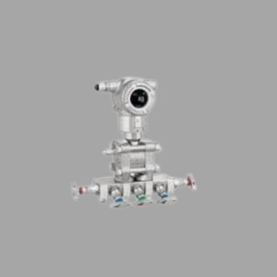 Unità di controllo pressione/portata con misuratore di portata Endress+Hauser Proline Prowirl R 200 e trasmettitore di pressione differenziale Deltabar PMD50.