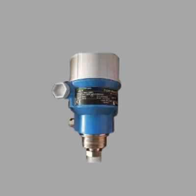 Sliding valve a gas naturale dotate di un misuratore di portata Endress+Hauser Proline Prowirl R 200 e di un trasmettitore di pressione Deltabar PMC51B.