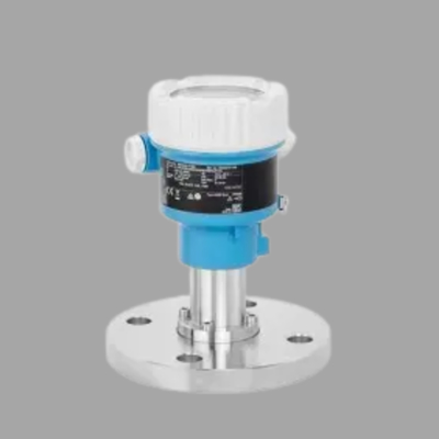 Sliding valve a gas naturale dotate di un misuratore di portata Endress+Hauser Proline Prowirl R 200 e di un trasmettitore di pressione Deltabar PMC51B.