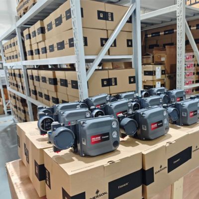 Regolatore pneumatico per valvole Fisher DVC6200, posizionatore per valvole, posizionatore intelligente e elettrovalvola Buerkert tipo 5404