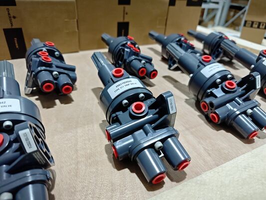 Fisher377 Relay e DVC6200 Smart Positioner per il controllo delle valvole ad alta stabilità