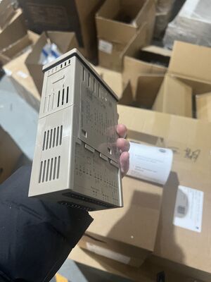 Samson 6493 Regolatore di processo Controllo temperatura pressione flusso Automazione di processo