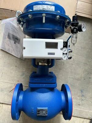 Posizionatore digitale per valvole Spirax Sarco SP7 con comunicazione HART, segnale di ingresso 4-20 mA e involucro IP66