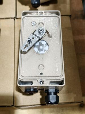 Samson 3730-3 Smart Valve Positioner con comunicazione HART e EXPERTplus Diagnostics per valvole di controllo autocalibrate
