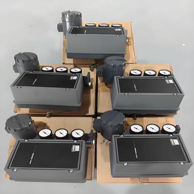 Fisher 3620J Posizionatore di valvole elettro-pneumatiche con valvola di bypass integrata e progettazione di bilanciamento della forza per il controllo preciso di 4-20 mA DC
