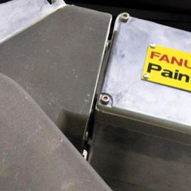 Dipinga il braccio del robot del compagno 200 IA 5L Fanuc per l'Assemblea/operazioni di movimentazione