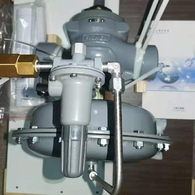 I regolatori di pressione del gas di Fisher 1098-EGR 1098H-EGR controllano il regolatore di pressione digitale e la valvola di riduzione della pressione