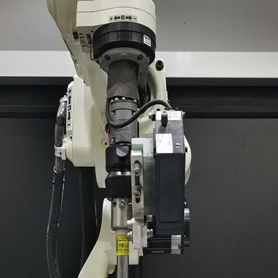 Robot della saldatura ad arco di OTC FD-B6 di asse del robot per saldatura 6 con la saldatura robot di portata 1445mm MIG di Playload 6kg
