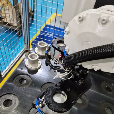 6 robot di macinazione di portata 2700mm del carico utile 300kg di asse IRB6700 1525kg