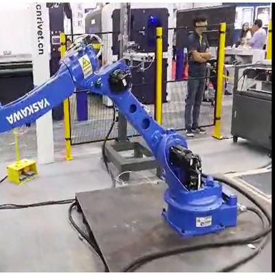 Carico utile 110kg GP110 del braccio del robot del manipolatore per la saldatrice robot del braccio