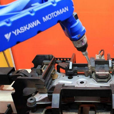 Asse Motoman EP4000D del braccio 6 del robot industriale per il trattamento del robot