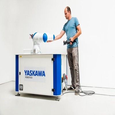 Braccio del robot industriale di asse del robot HC10 6 del posto e della scelta per il robot di collaborazione