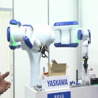 Asse di collaborazione HC10XP del robot 6 per il braccio immediato del robot di CNC della spedizione