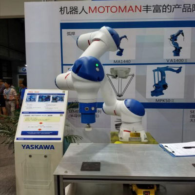 Asse di collaborazione HC10XP del robot 6 per il braccio immediato del robot di CNC della spedizione